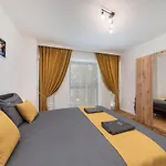 Apartment Smart Warna